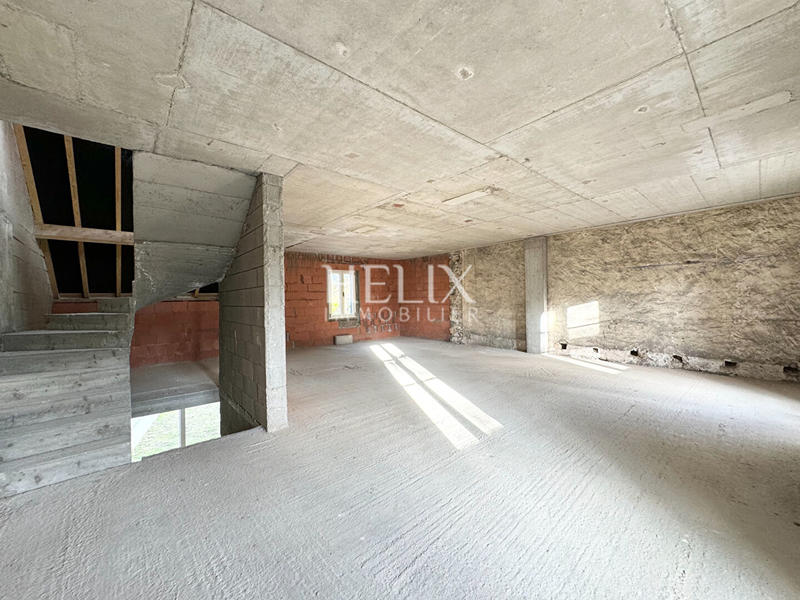 Maison - 150 m² - 6 pièces