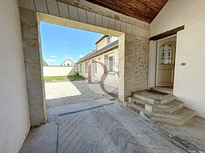 Maison - 316 m² - 11 pièces