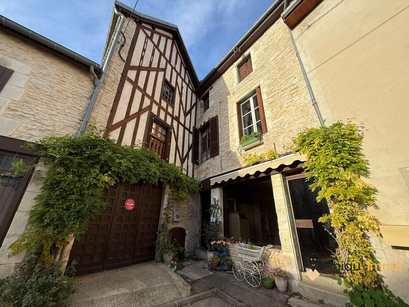 Maison - 178 m² - 5 pièces