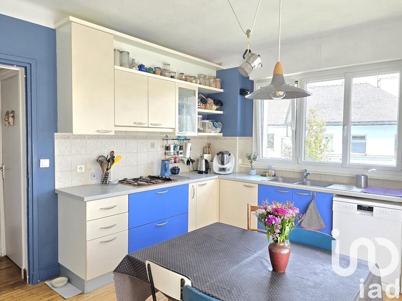 Maison - 252 m² - 11 pièces