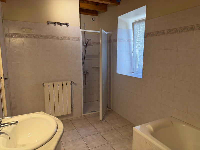 Maison - 99 m² - 4 pièces