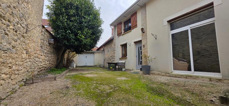 Maison - 106 m² - 4 pièces