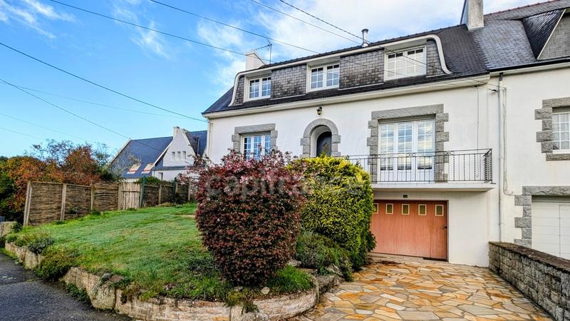 Maison - 111 m² - 6 pièces