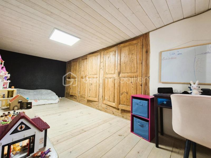 Immeuble - 240 m² - 10 pièces