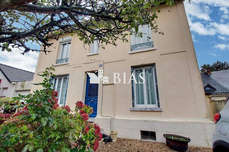 Maison - 92 m² - 4 pièces