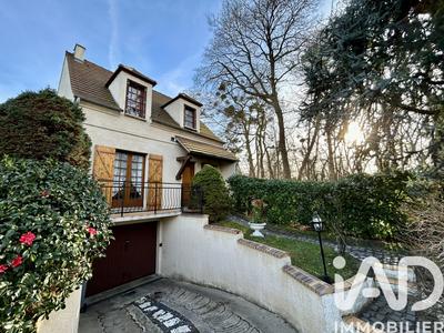 Maison - 88 m² - 5 pièces