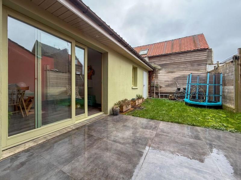 Maison - 90 m² - 3 pièces
