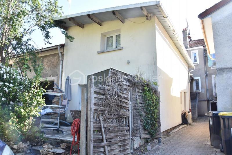 Immeuble - 240 m² - 8 pièces