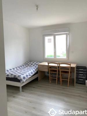 Chambre - 13 m² - 1 pièce