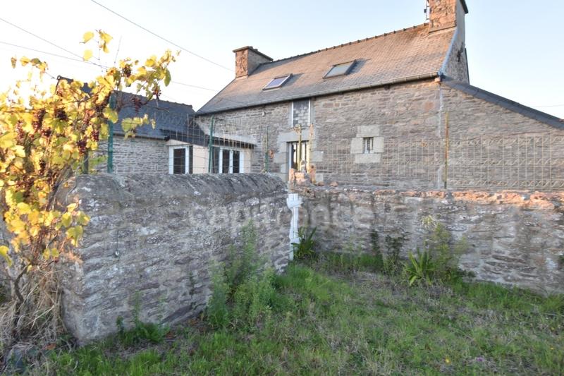 Maison en pierre - 75 m² - 4 pièces