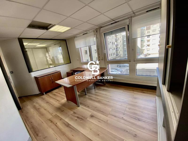 Bureau - 91 m² - 1 pièce