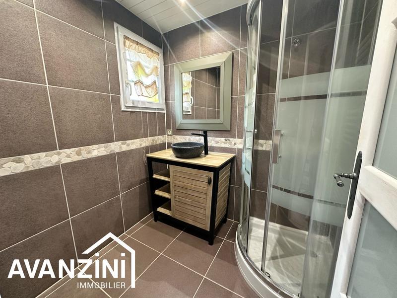 Maison - 93 m² - 4 pièces