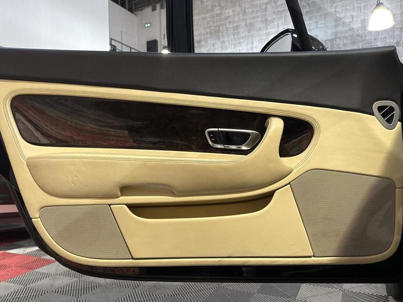 Bentley Continental Gtc Cabriolet 6.0 W12 Bi-Turbo 615 Speed