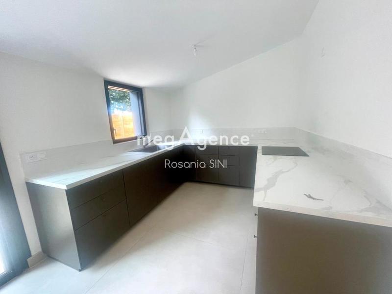 Maison - 97 m² - 4 pièces