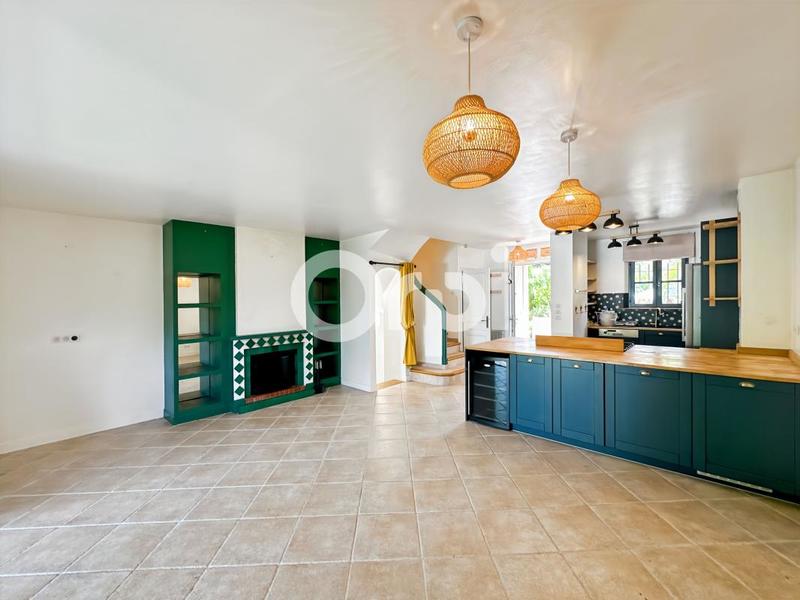 Maison - 104 m² - 4 pièces