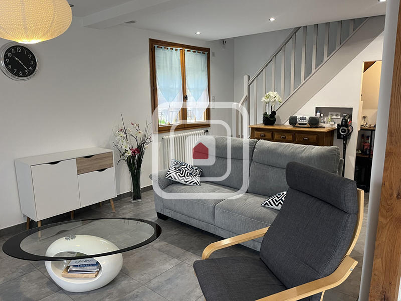 Maison - 141 m² - 6 pièces