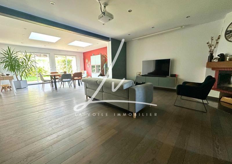 Maison - 150 m² - 6 pièces