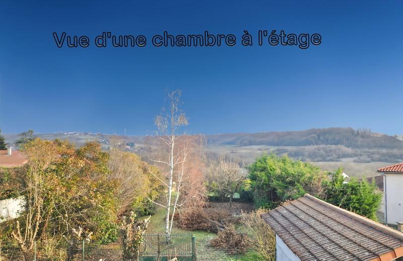 Maison - 107 m² - 6 pièces