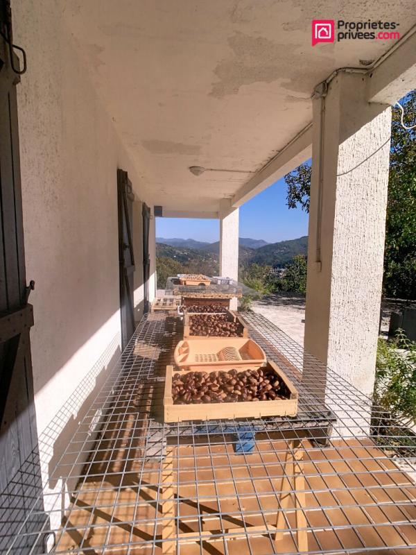 Maison - 410 m² - 15 pièces