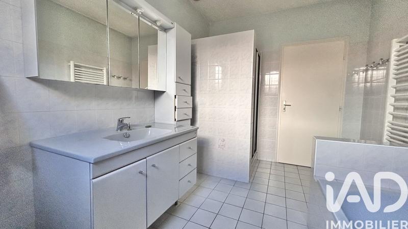 Maison de campagne - 350 m² - 5 pièces