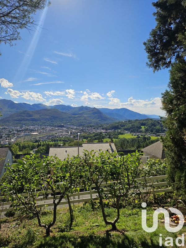 Maison - 214 m² - 6 pièces