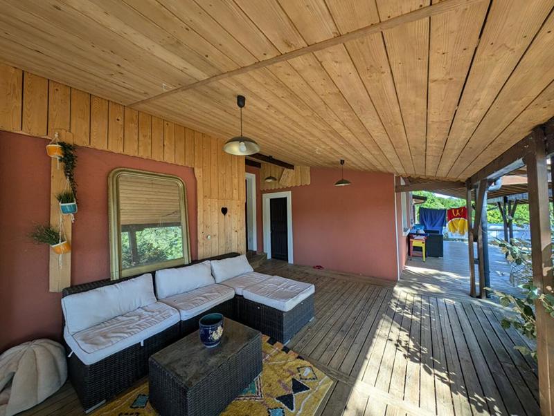 Maison - 231 m² - 5 pièces