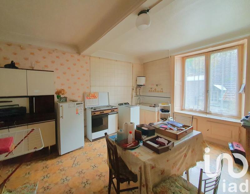 Maison - 253 m² - 9 pièces