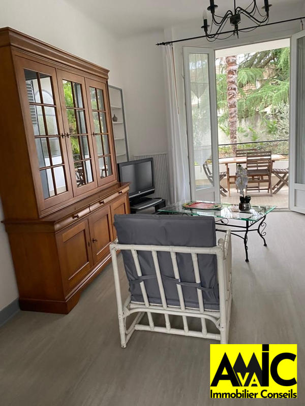Appartement - 79 m² - 5 pièces