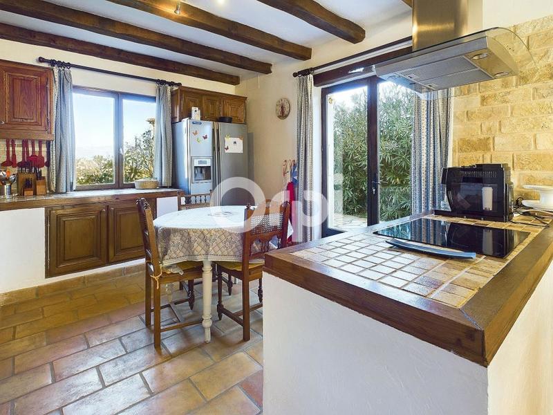 Maison - 160 m² - 5 pièces