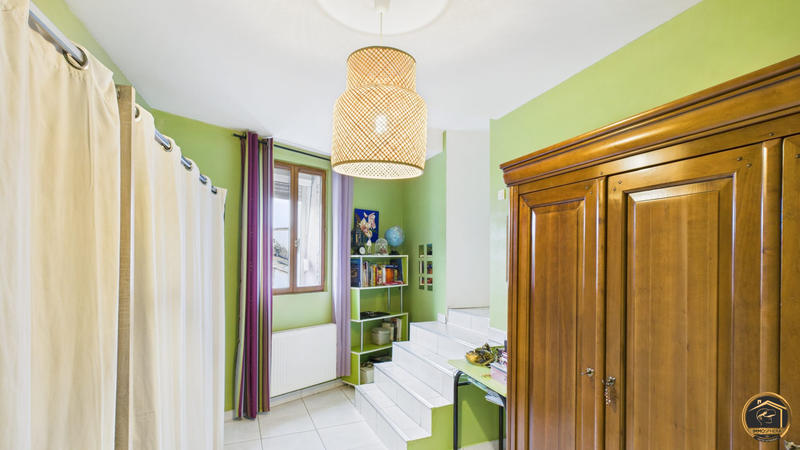 Maison - 150 m² - 8 pièces