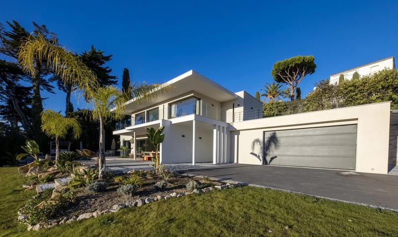 Villa - 220 m² - 6 pièces