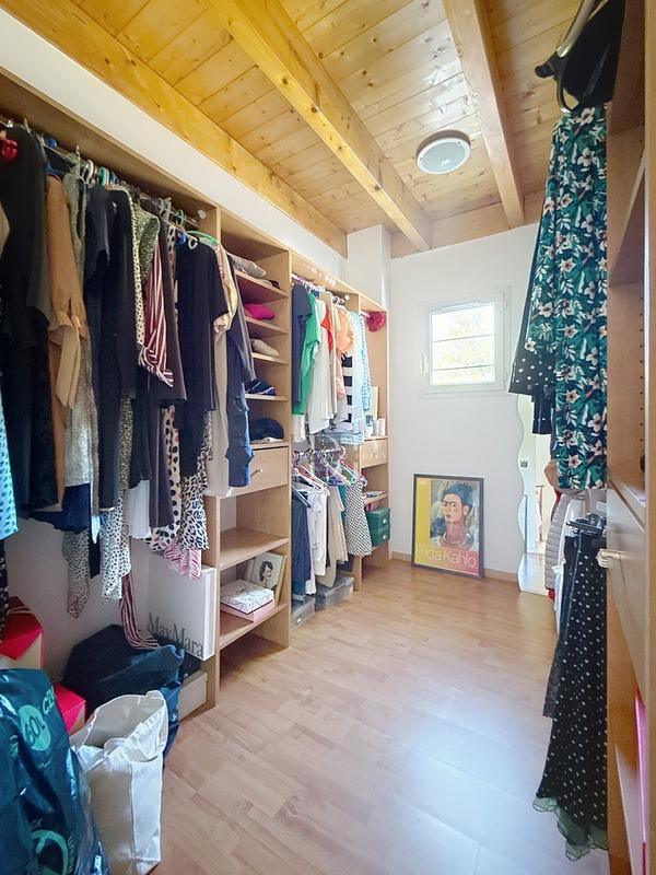 Maison - 222 m² - 5 pièces