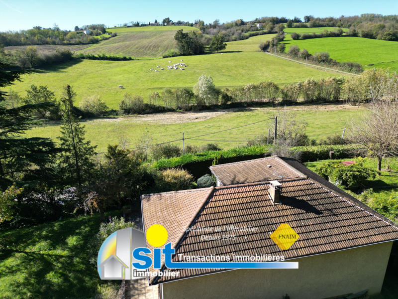 Maison - 95 m² - 5 pièces