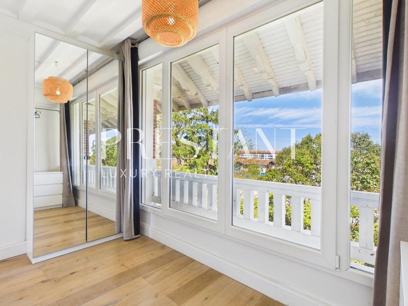 Appartement - 135 m² - 4 pièces