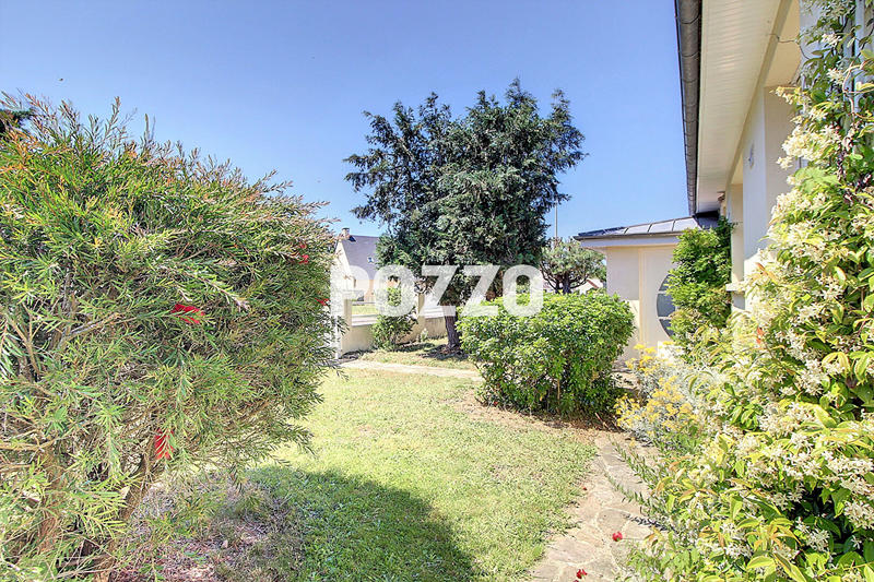 Maison - 93 m² - 5 pièces