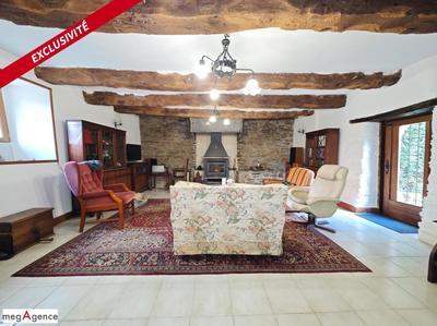 Maison - 104 m² - 5 pièces