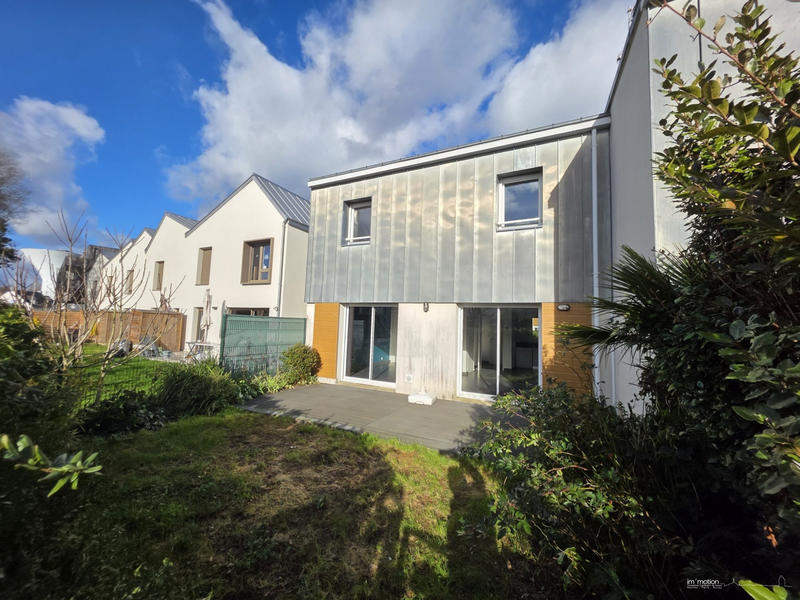 Maison - 84 m² - 4 pièces