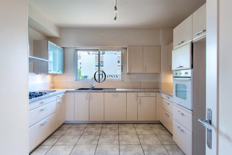 Appartement - 144 m² - 4 pièces