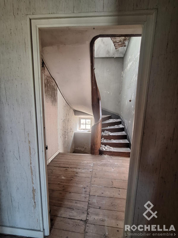 Maison ancienne - 240 m² - 8 pièces