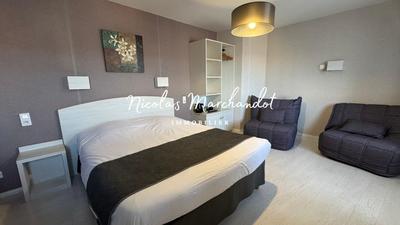 Local commercial - 520 m² - 16 pièces