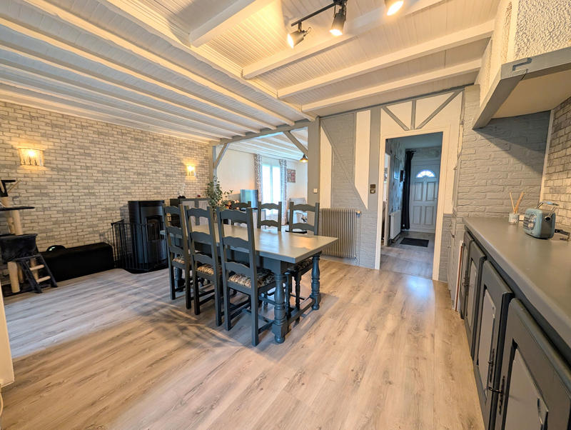 Maison - 104 m² - 5 pièces