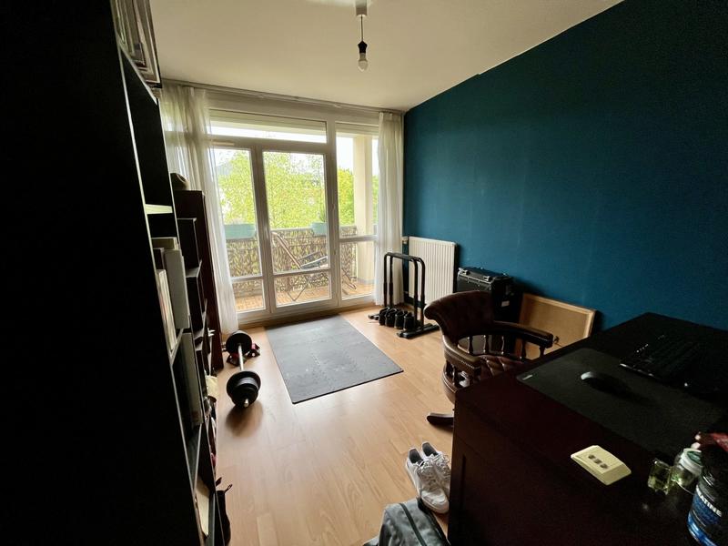 Appartement - 92 m² - 5 pièces