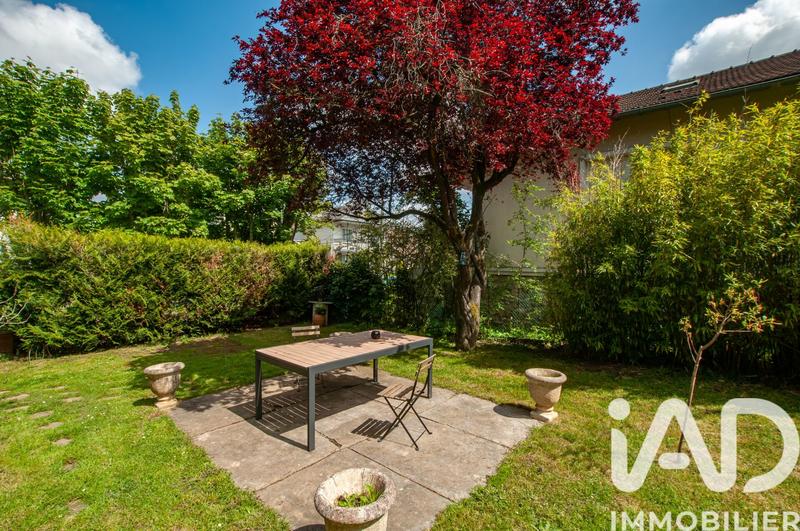 Maison - 139 m² - 7 pièces