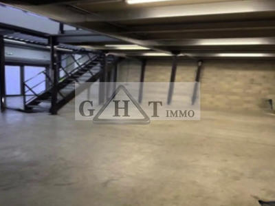 Entrepôt - 120 m²