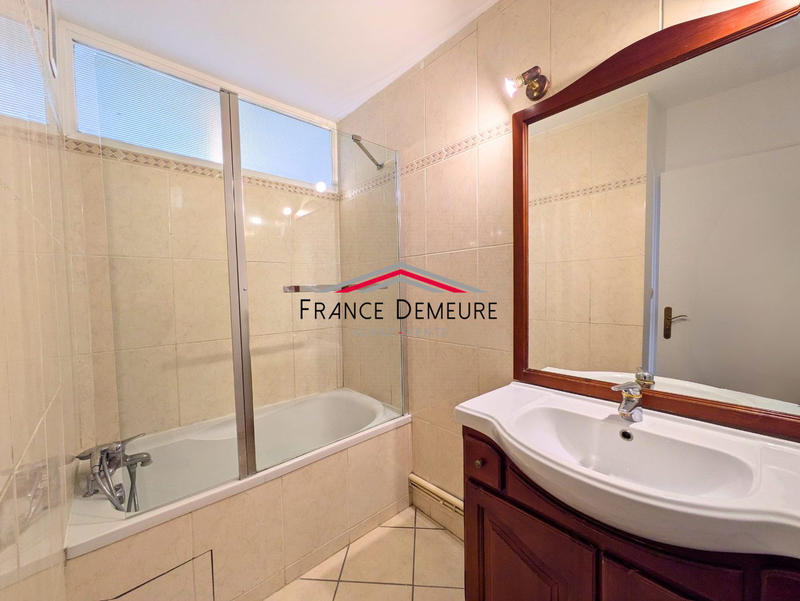 Appartement - 72 m² - 4 pièces