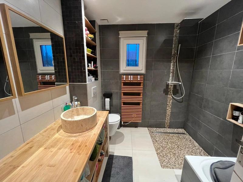 Maison - 145 m² - 6 pièces