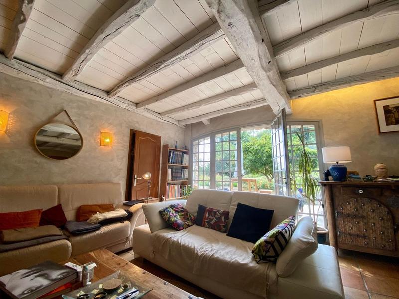 Maison - 450 m² - 12 pièces