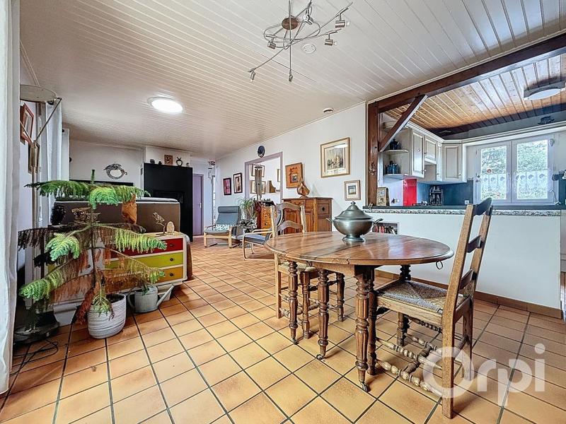 Maison - 94 m² - 4 pièces