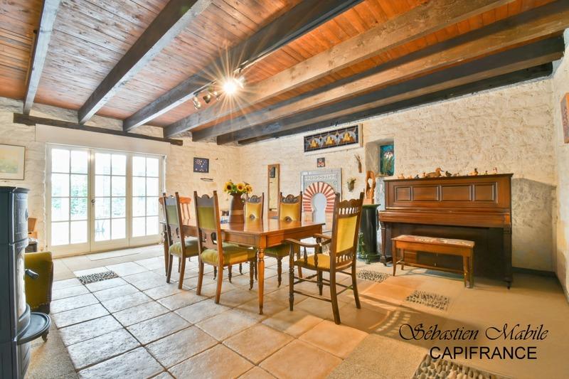 Maison bourgeoise - 209 m² - 7 pièces