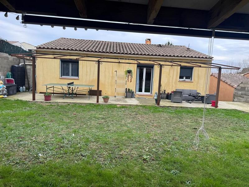 Maison - 90 m² - 4 pièces